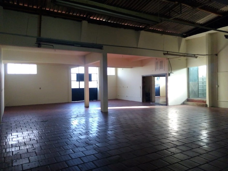 Prédio comercial à venda com 2 quartos, 770,00m² - Travessão,Dois Irmãos