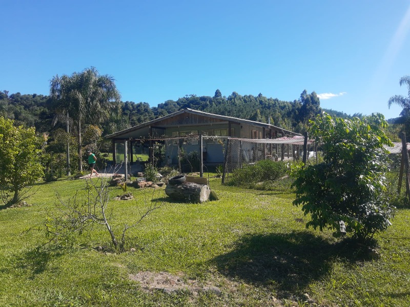 Chácara à venda com 4 quartos, 420.00m² - Padre Eterno Ilges,Santa Maria do Herval