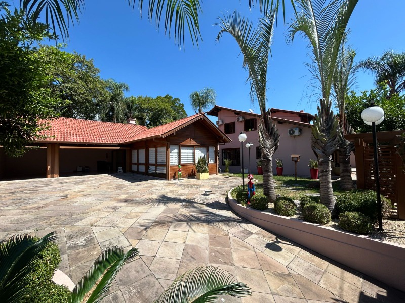 Casa à venda com 5 quartos, 275.00m² - Vale Verde,Dois Irmãos