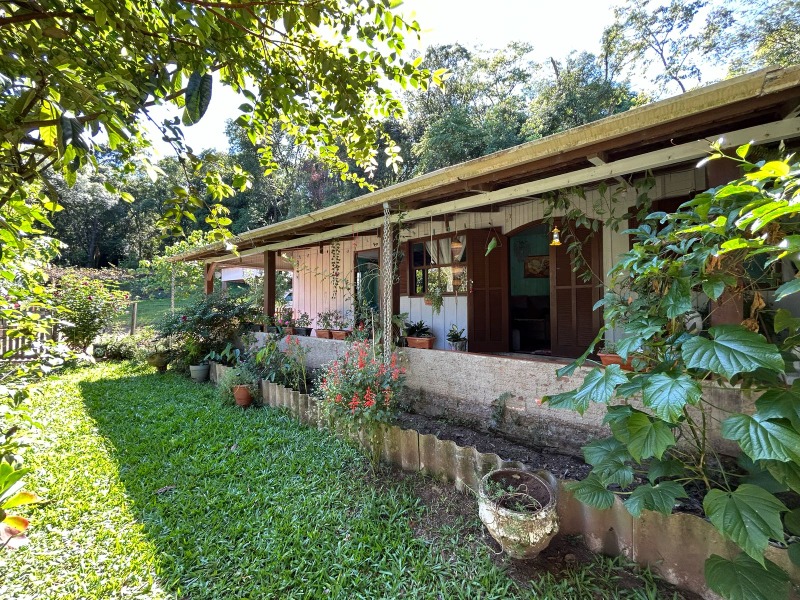 Sítio à venda com 4 quartos, 136.00m² - Macaco Branco,Portão