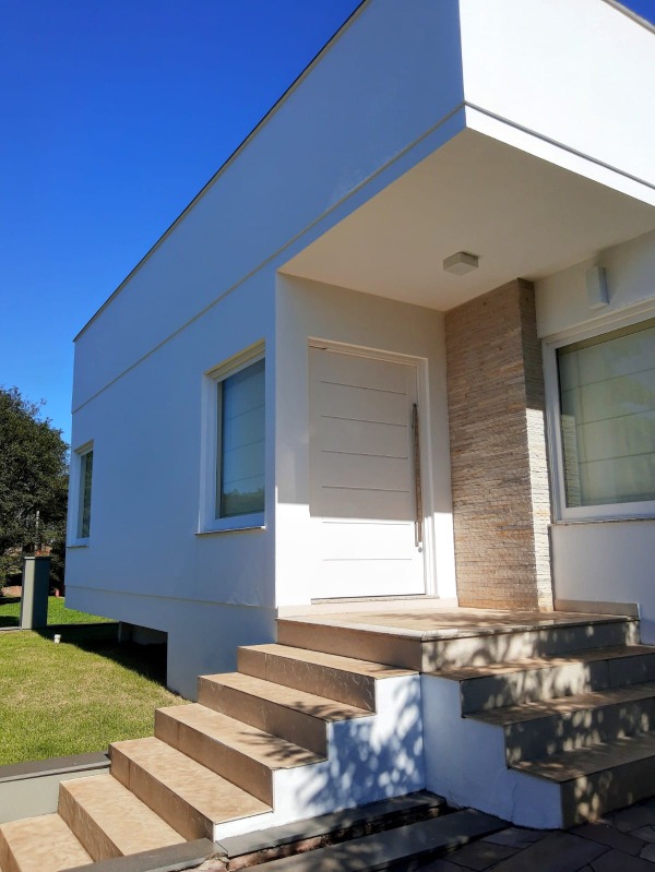 Casa à venda com 3 quartos, 258.00m² - Vila Rosa,Dois Irmãos