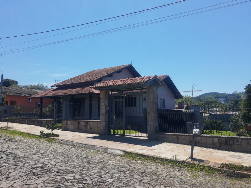 Casa à venda com 3 quartos, 201.92m² - União,Dois Irmãos