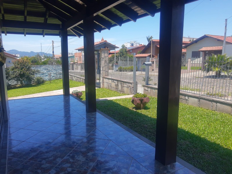  - Casa à venda em Dois Irmãos, União, com 3 quartos, 201.92m²