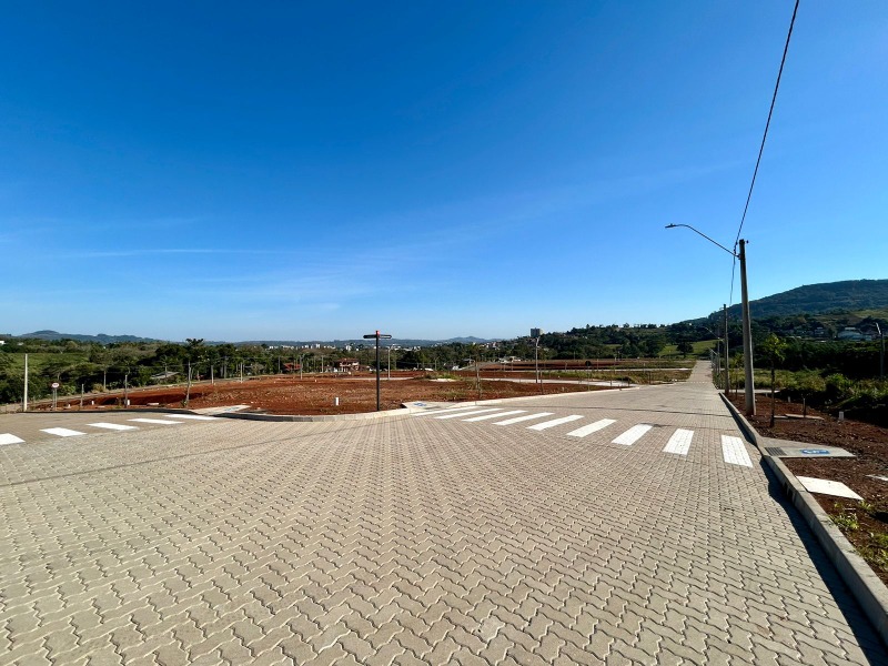  - Terreno à venda em Dois Irmãos, Vale Direito, 300.00m²