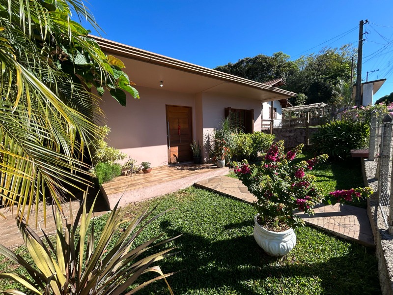 Casa à venda com 3 quartos, 94.00m² - Industrial,Dois Irmãos