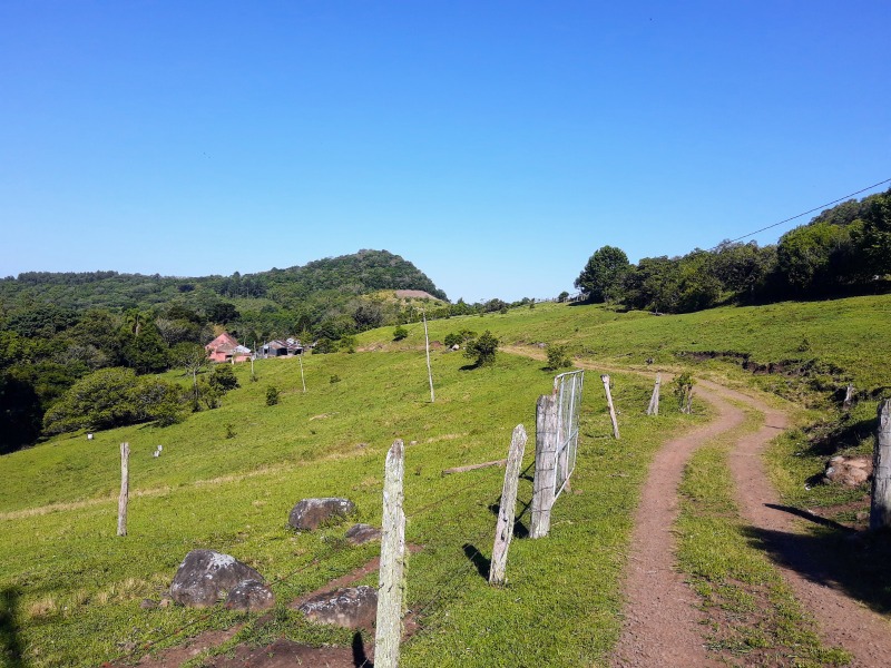 Chácara à venda com 5 quartos, 420.00m² - Travessão,Dois Irmãos