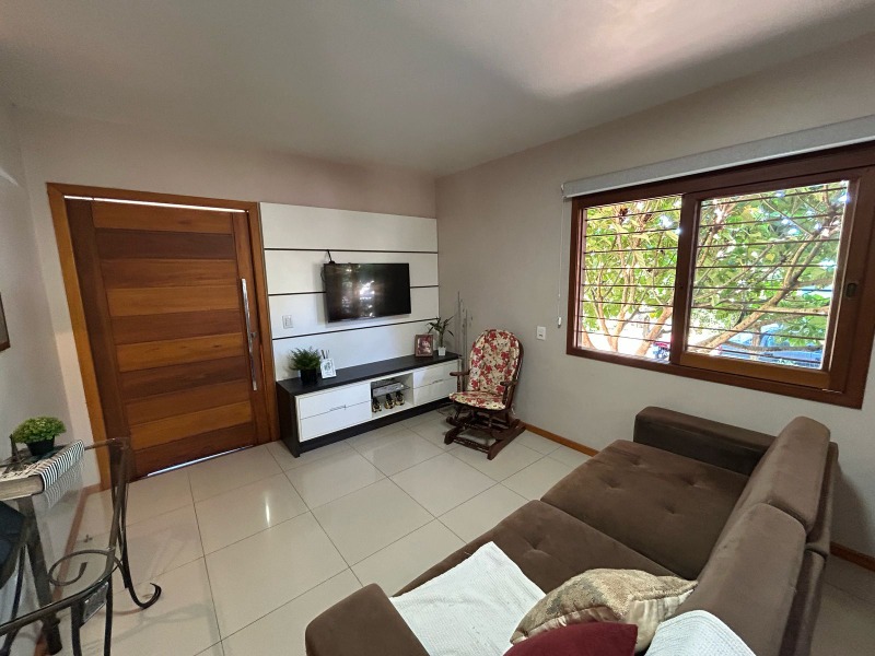  - Casa à venda em Dois Irmãos, Industrial, com 3 quartos, 94.00m²