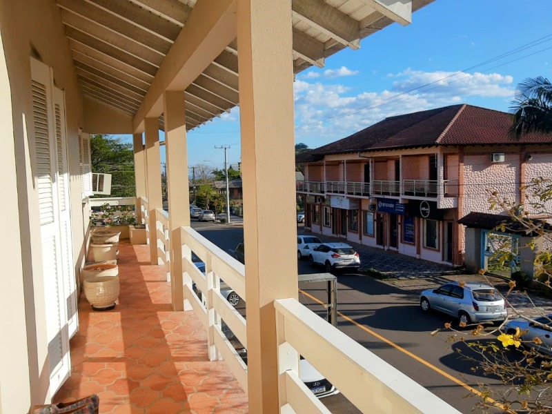  - Prédio comercial à venda em Morro Reuter, Centro, com 2 quartos, 253.80m²